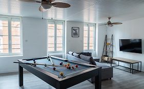 Grand Duplex Avec Billard